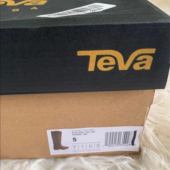 Teva Ellery boots - Picture 11 of 12